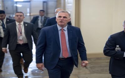 Anuncian investigación a Biden para juicio político