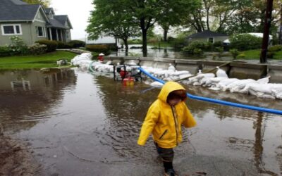Declaran emergencia en ciudad de Massachusetts tras devastadoras inundaciones repentinas