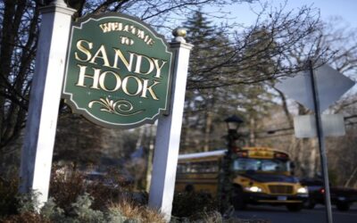 Connecticut aplica su más dura ley de tenencia de armas desde la masacre de Sandy Hook