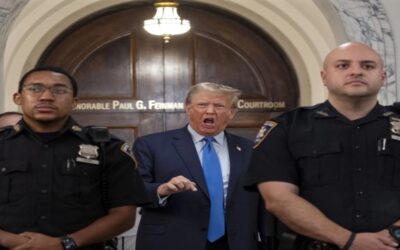 Juez prohíbe a Trump hacer ataques personales luego de mensaje contra asistente