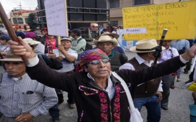 Guatemala: siguen los bloqueos y protestas contra acciones de la fiscalía sobre el proceso electoral