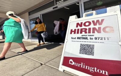 Solicitudes por desempleo en EEUU en su punto más bajo en 8 meses