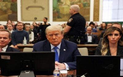 Donald Trump condena la “guerra política” en el caso de fraude empresarial en Nueva York