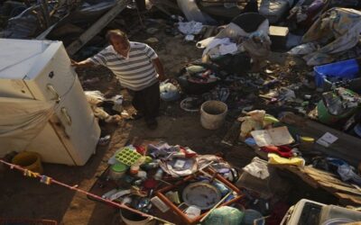 Acapulco intenta recuperarse a dos velocidades tras la devastación que dejó el huracán Otis