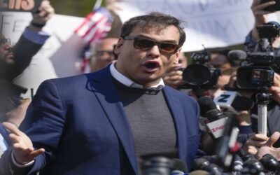 Congresista George Santos no buscará reelección tras pesquisa sobre su conducta