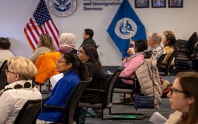 USCIS alerta a inmigrantes sobre cambio de oficina de asilo en Florida