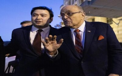 La defensa de Giuliani admite una “conducta ilícita” de su cliente, acusado de difamación