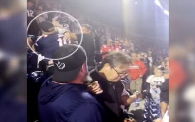 Dos hombres de Warwick enfrentan cargos por la muerte de fanático Patriots en estadio Gillette.