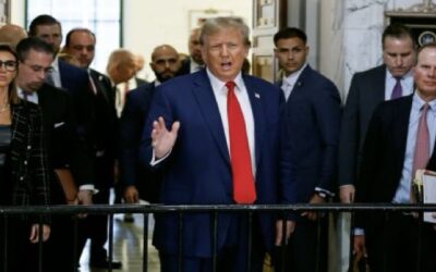 Trump acusa a fiscal Trump acusa a fiscal de Nueva York y al presidente Biden de orquestar acusación contra él