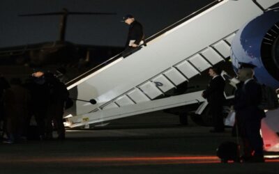 Biden engrasa los motores de su campaña electoral con una visita a negocios en Pensilvania