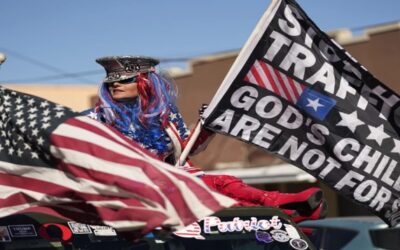 Abbott y otros gobernadores republicanos regresan a la frontera con México para presionar a Biden