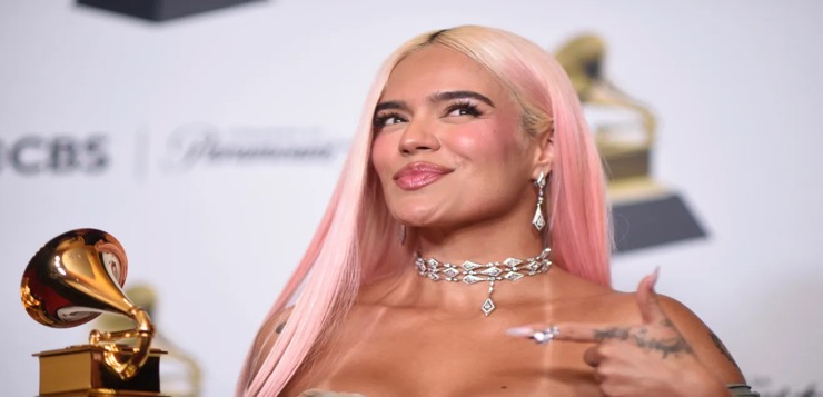 Karol G llamó a su papá por teléfono luego de ganar su primer Grammy: “¡Papi, lo logramos!”