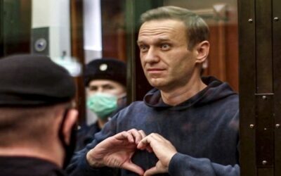 Muere líder opositor ruso Alexei Navalny en cárcel del Ártico, Kremlin recibe fuertes críticas