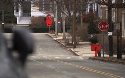 Autoridades Providence piden que RIDOT asuma costo para reparar calles dañadas por tráfico en relación a desvíos.