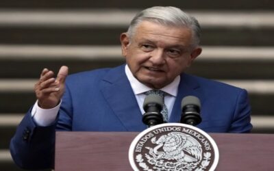 Hijo del presidente mexicano y candidata oficialistas denuncian divulgación de sus teléfonos