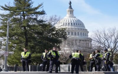 Corte Suprema de EEUU podría fallar el lunes en caso de expulsar a Trump de la boleta de 2024