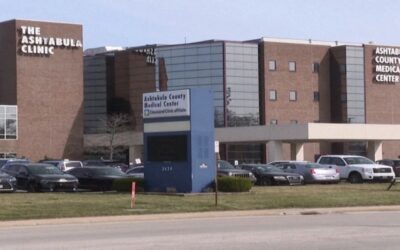 Dos mujeres llevan cadáver de hombre a banco en Ohio para retirar su dinero