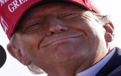 Abogados de Trump dicen que le es imposible pagar fianza millonaria