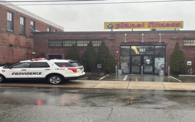 Policía investiga amenazas de bomba a locales de Planet Fitness en Rhode Island.