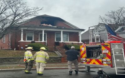 Incendio en Providence deja 5 personas sin hogar.