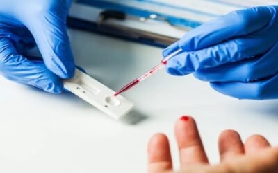El COVID prolongado deja “huellas” en la sangre, según un nuevo estudio