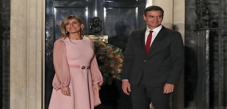 El presidente del gobierno español sopesa dimitir tras acusaciones de corrupción contra su esposa
