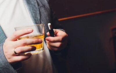 OMS alerta sobre consumo grave de alcohol y cigarrillos electrónicos entre jóvenes
