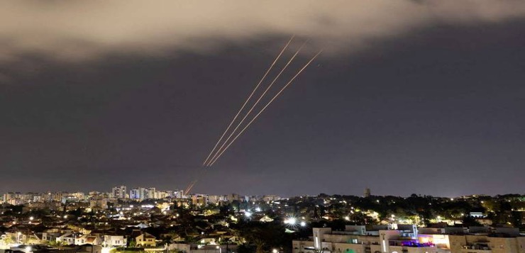 Israel ha llevado a cabo una operación en Irán, indican fuentes tras reportes de explosiones en el oeste del país