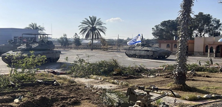 Israel toma control del cruce fronterizo de Rafah en Gaza; EEUU dice que no es una invasión total