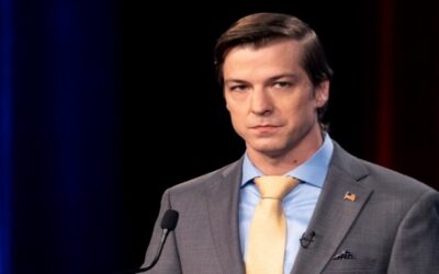 Libertarios postulan a Chase Oliver a la presidencia y dejan de lado a Trump y a Kennedy