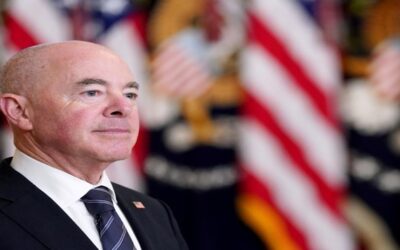 EEUU ha identificado a 400 migrantes que viajaron con redes vinculadas al Estado Islámico