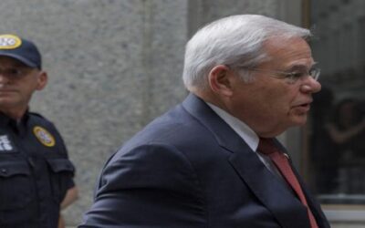 Senador Bob Menéndez es declarado culpable de 16 cargos de corrupción