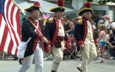 Miles llegan a celebrar el 4 de Julio con histórico desfile en Bristol.