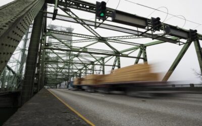 EEUU arreglará o sustituirá puentes viejos en 16 estados con ayuda de fondos federales