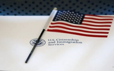 USCIS actualizó su política para otorgar ciudadanía a hijos menores de edad de ciudadanos