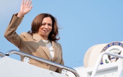 Harris logra $200 millones y 170,000 voluntarios en una semana