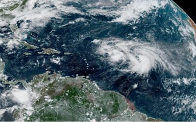 Cuatro muertos, apagones, retraso de vuelos y hasta cocaína a flote deja Debby en EEUU