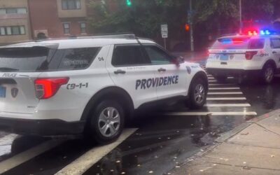 Policía Providence investiga apuñalamiento.