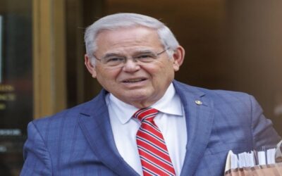 Ex Senador de EEUU Bob Menéndez se retira como candidato independiente para las elecciones