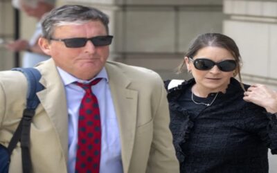 Abogada del grupo extremista Oath Keepers se declara culpable de cargos en ataque al Capitolio