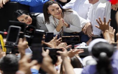 Oposición venezolana vuelve a las calles a reivindicar su alegado triunfo a un mes de las elecciones