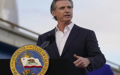 Gavin Newsom veta proyecto que les permitiría a los inmigrantes aspirar a una vivienda en California