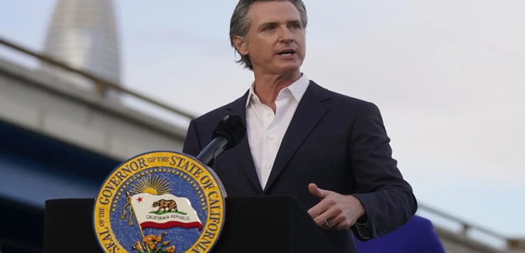 Gavin Newsom veta proyecto que les permitiría a los inmigrantes aspirar a una vivienda en California