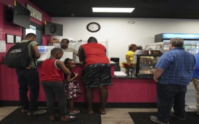 Tras mentiras de Trump y Vance acerca de migrantes haitianos, ciudad recibe amenazas del extranjero