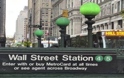 Wall Street cierra en alturas récord luego que la Fed redujo las tasas de interés