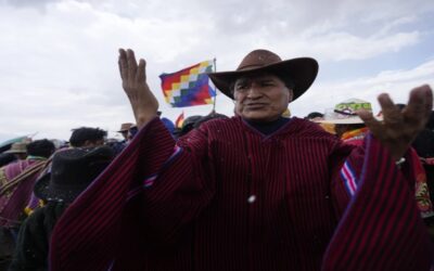 Bandos rivales chocan mientras avanza marcha liderada por expresidente Evo Morales en Bolivia