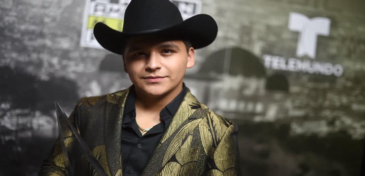 Christian Nodal es hospitalizado de emergencia; pospone show