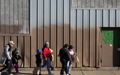 Chicago cerrará a fin de año refugios para inmigrantes recién llegados