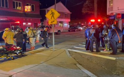 Incidente hazmat en restaurante de West Warwick envía a 6 bomberos al hospital.