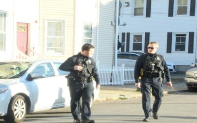 Policía Providence investiga tiroteo que dejó una mujer herida.